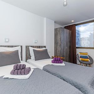 Apinelo Tower Rooms